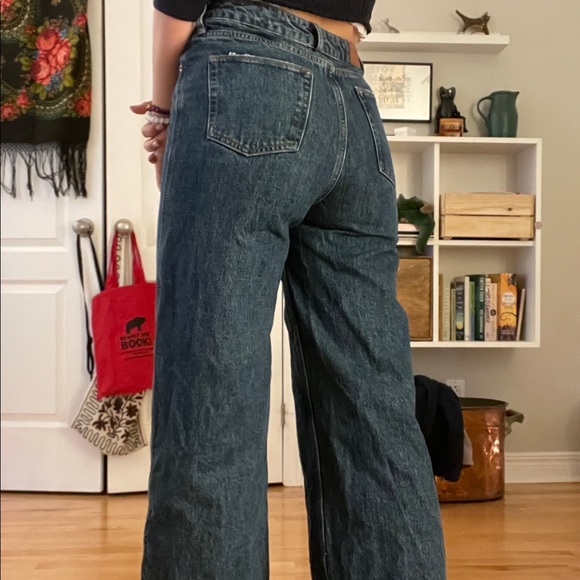 BDG high waist wide leg puddle jeans. - Picture 2 of 6